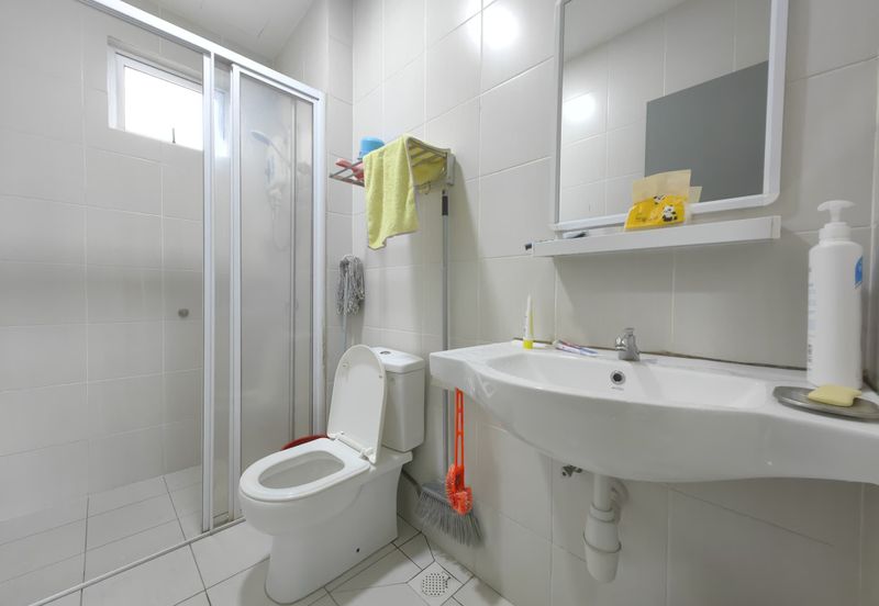 Meridin Bayvue Apartment