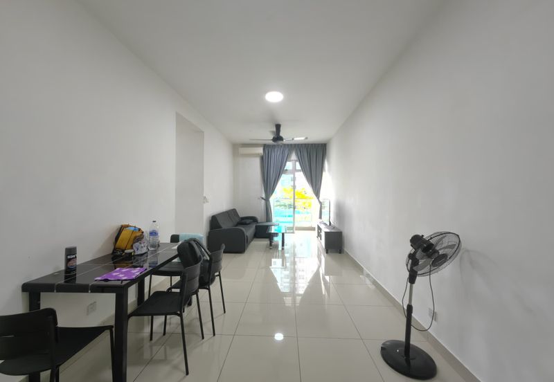 Meridin Bayvue Apartment