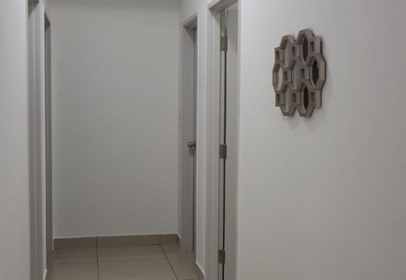 Meridin Bayvue Apartment