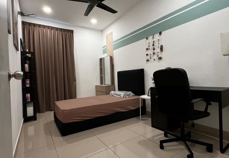 Meridin Bayvue Apartment