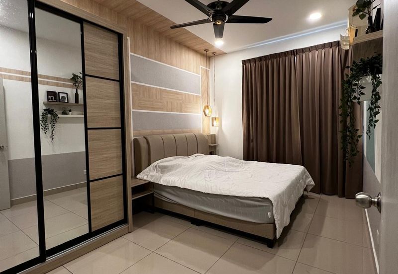 Meridin Bayvue Apartment