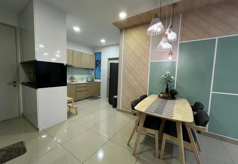 Meridin Bayvue Apartment