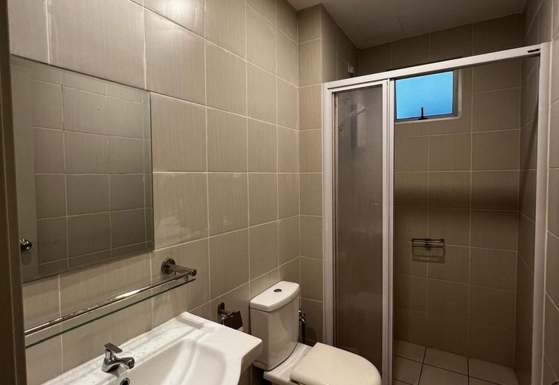 Meridin Bayvue Apartment