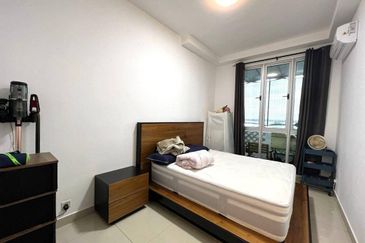 Meridin Bayvue Apartment