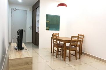 Meridin Bayvue Apartment