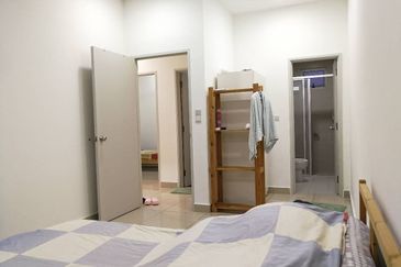 Meridin Bayvue Apartment