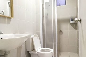 Meridin Bayvue Apartment