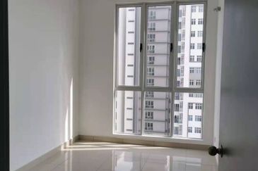 Meridin Bayvue Apartment