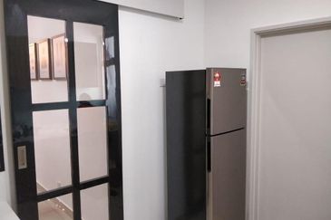 Meridin Bayvue Apartment