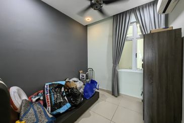 Meridin Bayvue Apartment