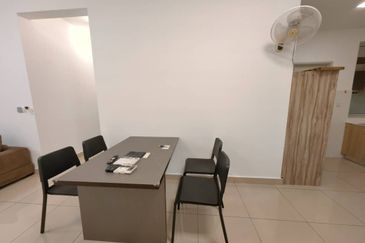 Meridin Bayvue Apartment