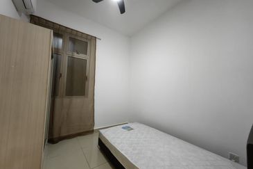 Meridin Bayvue Apartment