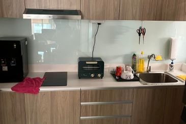 Meridin Bayvue Apartment