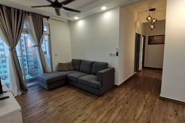 Meridin Bayvue Apartment