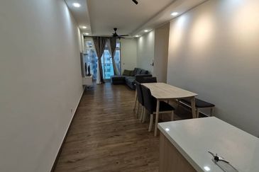 Meridin Bayvue Apartment