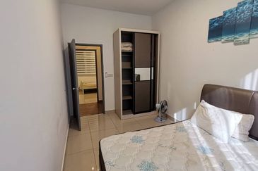 Meridin Bayvue Apartment