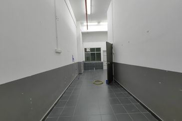 Meridin Bayvue @ Sierra Perdana, Masai Shoplot for Rent