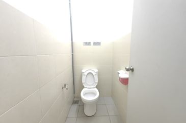 Meridin Bayvue @ Sierra Perdana, Masai Shoplot for Rent