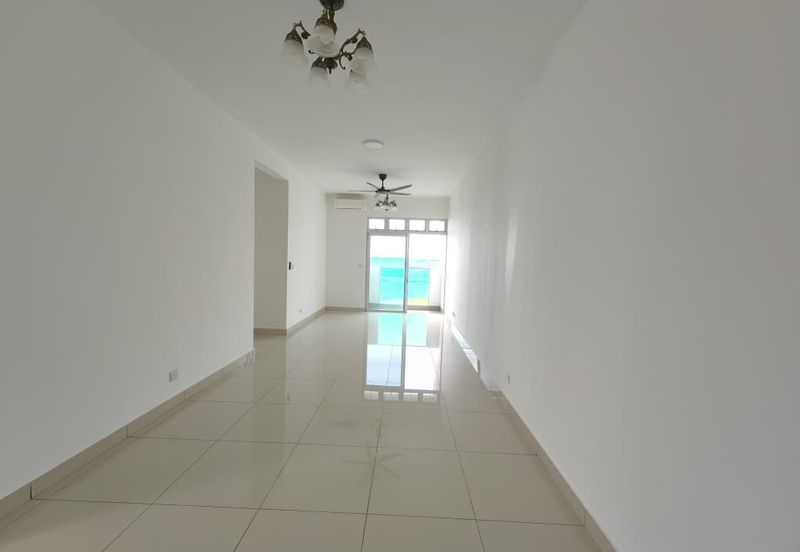 Meridin Bayvue Apartment