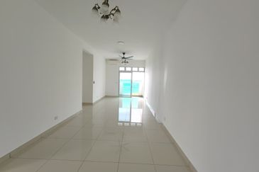 Meridin Bayvue Apartment