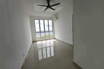 Meridin Bayvue Apartment