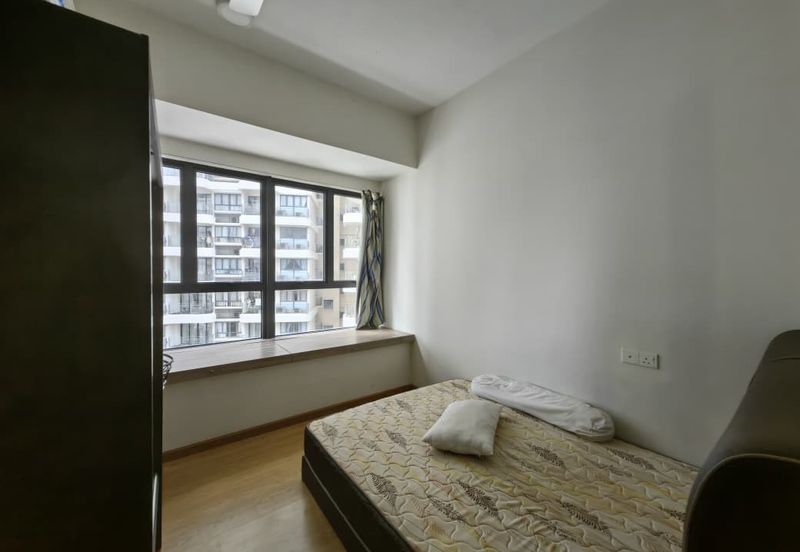 Baypoint @ Country Garden Danga Bay