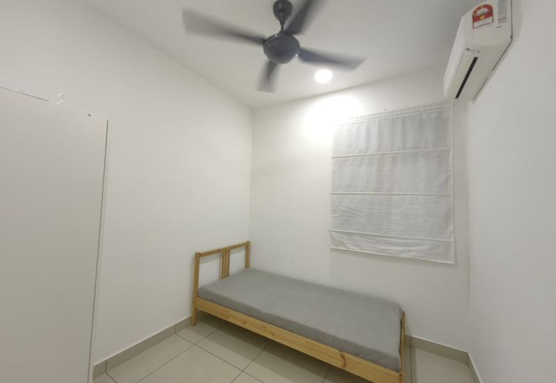 Meridin Bayvue Apartment