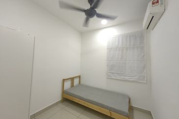 Meridin Bayvue Apartment