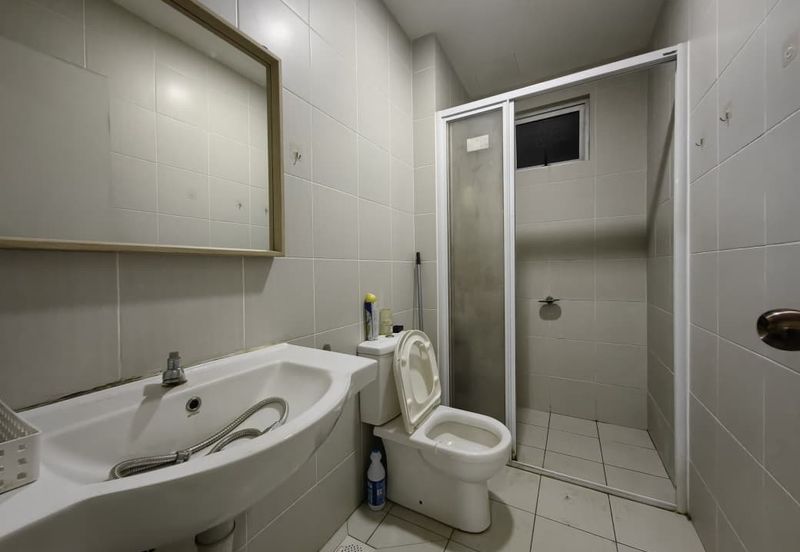 Meridin Bayvue Apartment