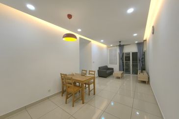 Meridin Bayvue Apartment