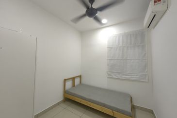 Meridin Bayvue Apartment