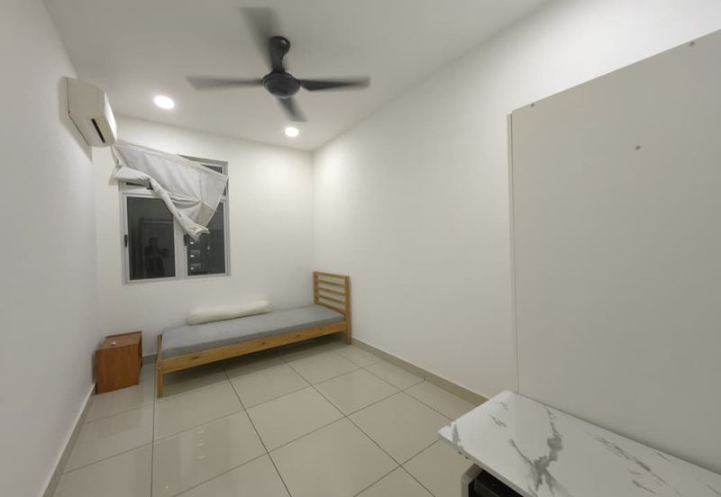 Meridin Bayvue Apartment