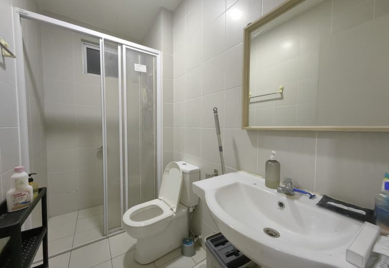 Meridin Bayvue Apartment