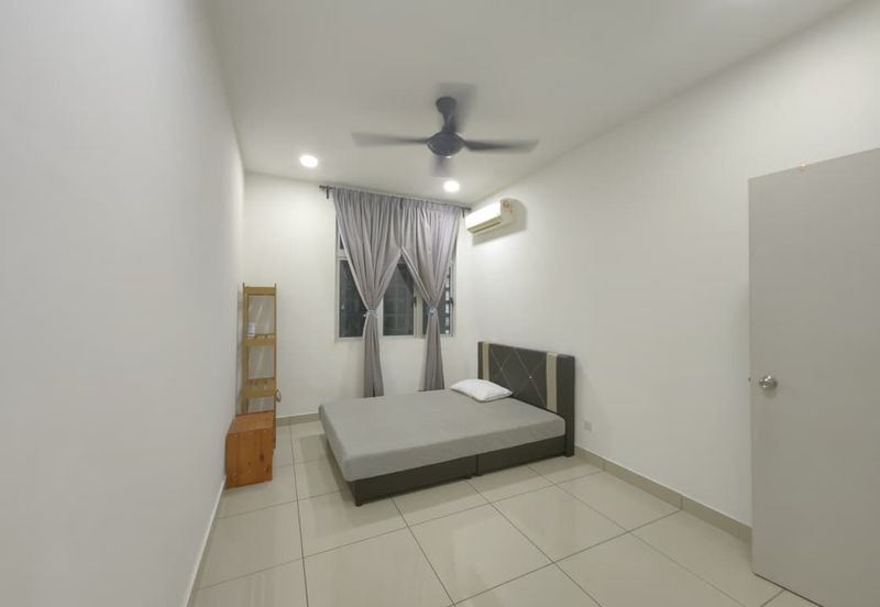 Meridin Bayvue Apartment