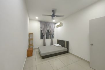 Meridin Bayvue Apartment