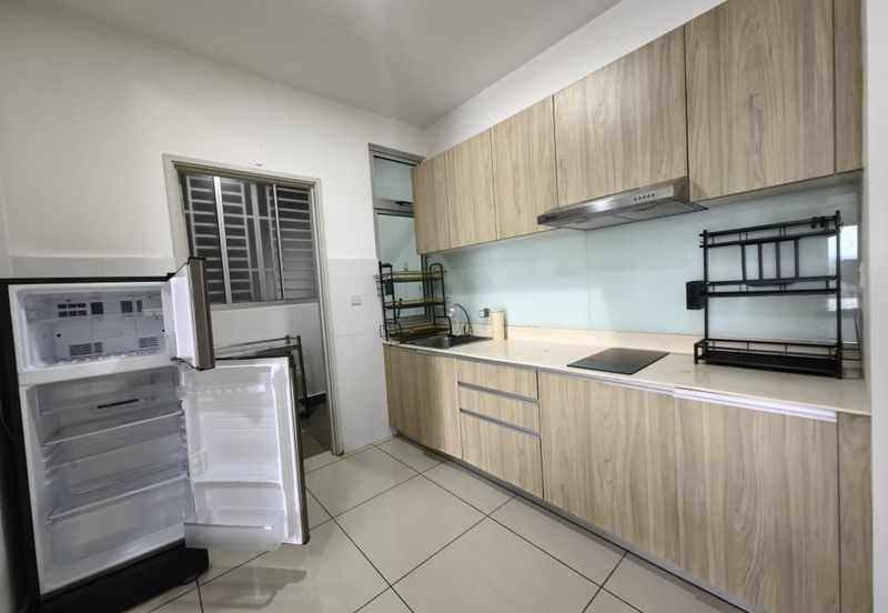 Meridin Bayvue Apartment