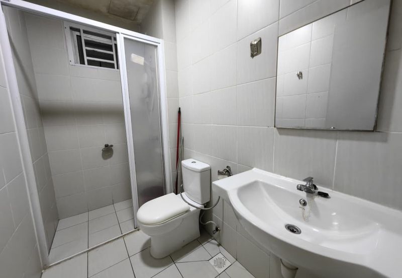 Meridin Bayvue Apartment