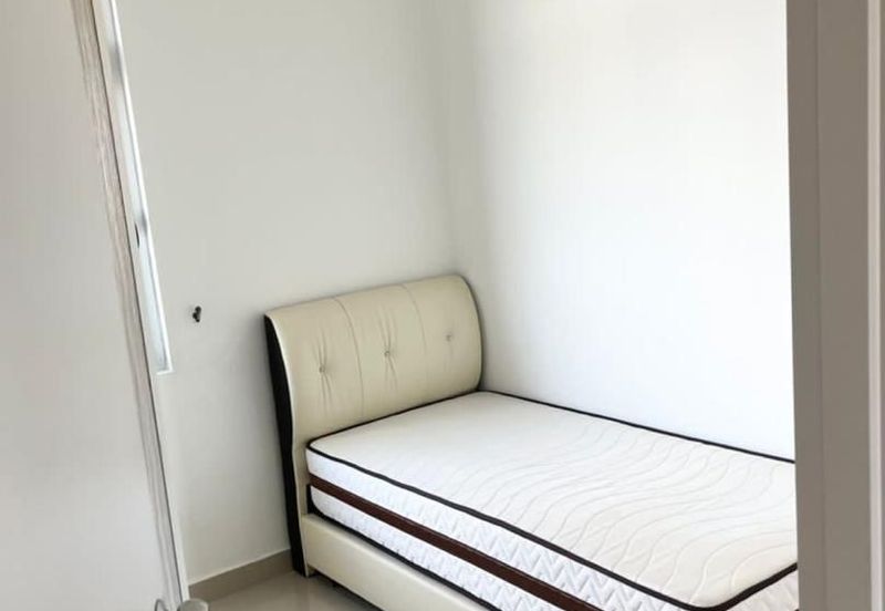 Meridin Bayvue Apartment