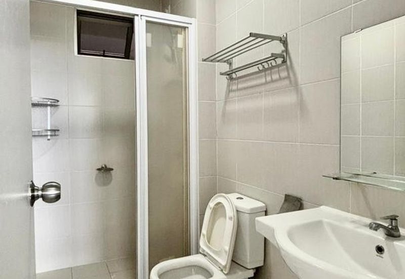 Meridin Bayvue Apartment