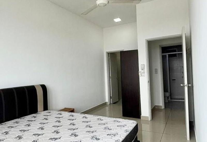 Meridin Bayvue Apartment