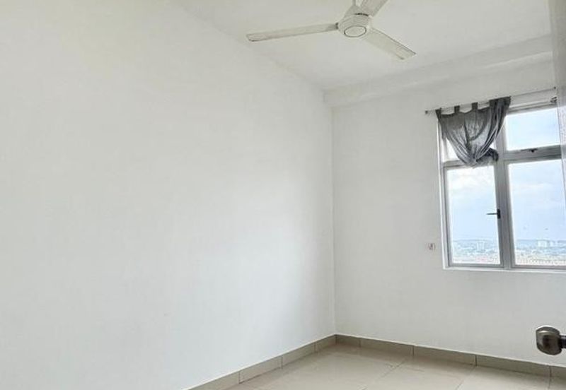 Meridin Bayvue Apartment