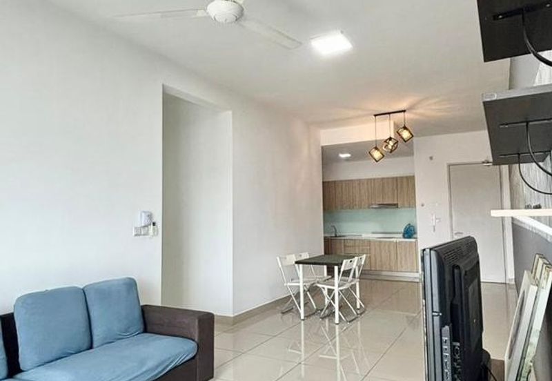 Meridin Bayvue Apartment