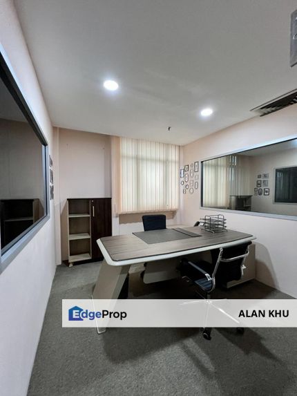 Uoa centre , Kuala Lumpur, KLCC