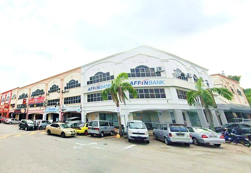 Pusat Perdagangan Seri Kembangan