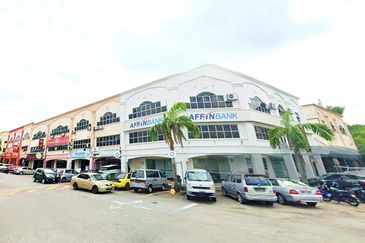 Pusat Perdagangan Seri Kembangan