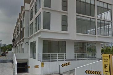 Dagang Cahaya Avenue