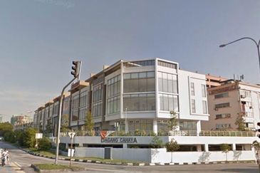 Dagang Cahaya Avenue