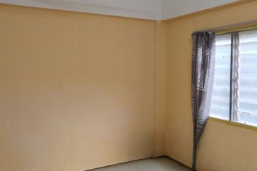 Flat PKNS, Seri Kembangan