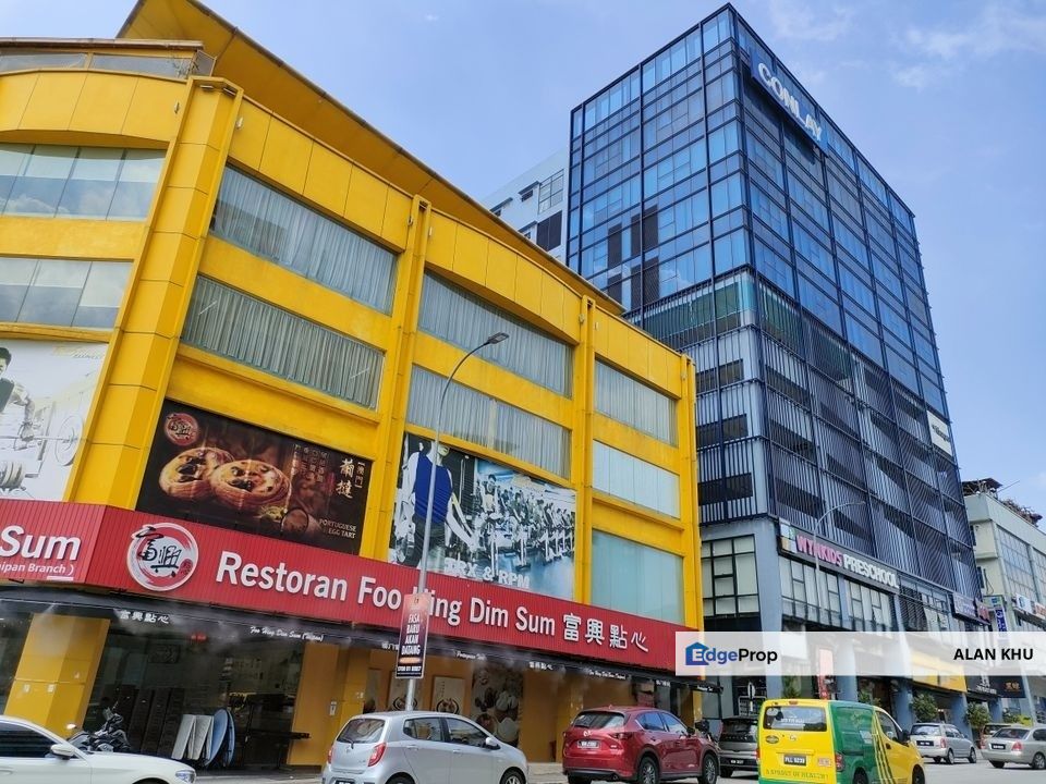 Taipan Business Centre, Ground End Shop, USJ, Subang Jaya, Selangor, Subang Jaya