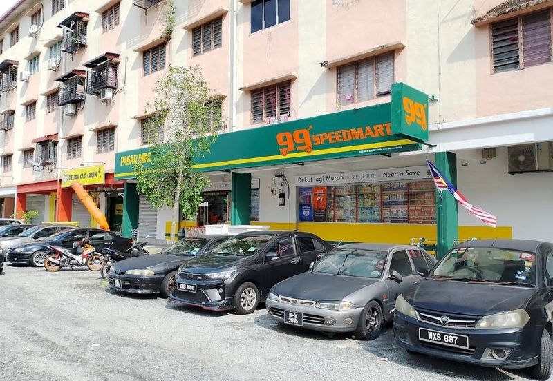 Seri Kembangan, Flat Lama, Pangsapuri Mawar Jaya, Walking MRT